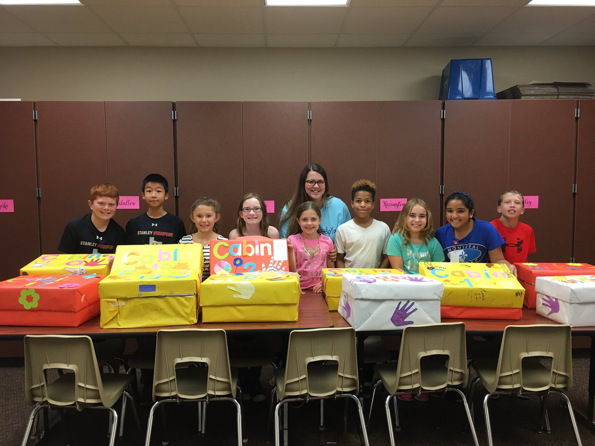 ProffittKori's tweet photo. #howcanihelpyou #stanstanleyday @SSEKATY #mdacamp Great day at my school helping others! #bethelegacy @katyisd https://t.co/r639dduiaA