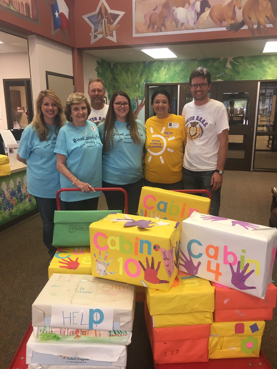 ProffittKori's tweet photo. #howcanihelpyou #stanstanleyday @SSEKATY #mdacamp Great day at my school helping others! #bethelegacy @katyisd https://t.co/r639dduiaA