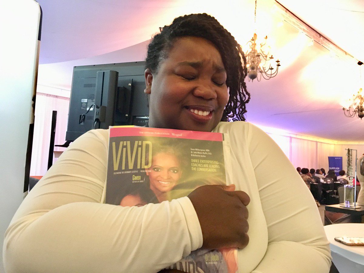 gwenfucius's tweet photo. Shoresh Seldon is a published contributor to Vivid Magazine Premiere Edition #ithinksheshappy @vividbrands #makeitvivid #vividmagazine https://t.co/SZX9oKAMoU