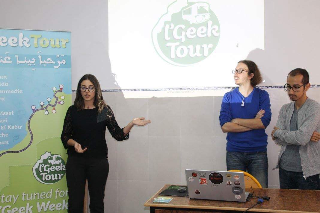 LGeekOfficiel's tweet photo. حلت قافلة #LGeekTour بمدينة العرائش حيث استفاد التلاميذ من دورة حول Marketing Digital و les outils de Google
#LGeekWeek https://t.co/Npdz2jW28d