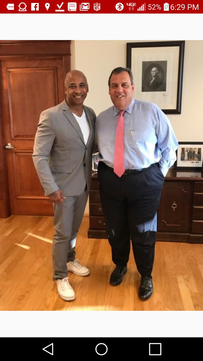 Vance4Christ's tweet photo. Thanks to gov Christie for allowing me to offer support in the fight against addiction in our state and country https://t.co/sm1bFx6qjg