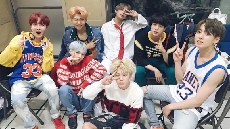 WORLDMUSICAWARD's tweet photo. K-Pop Superstars BTS will perform for the 1st time ever on American Television at the American Music Awards!🕺🕺🕺🕺🕺🕺🕺🔥
https://t.co/OEACYN4CYN https://t.co/vUAkReK1CH