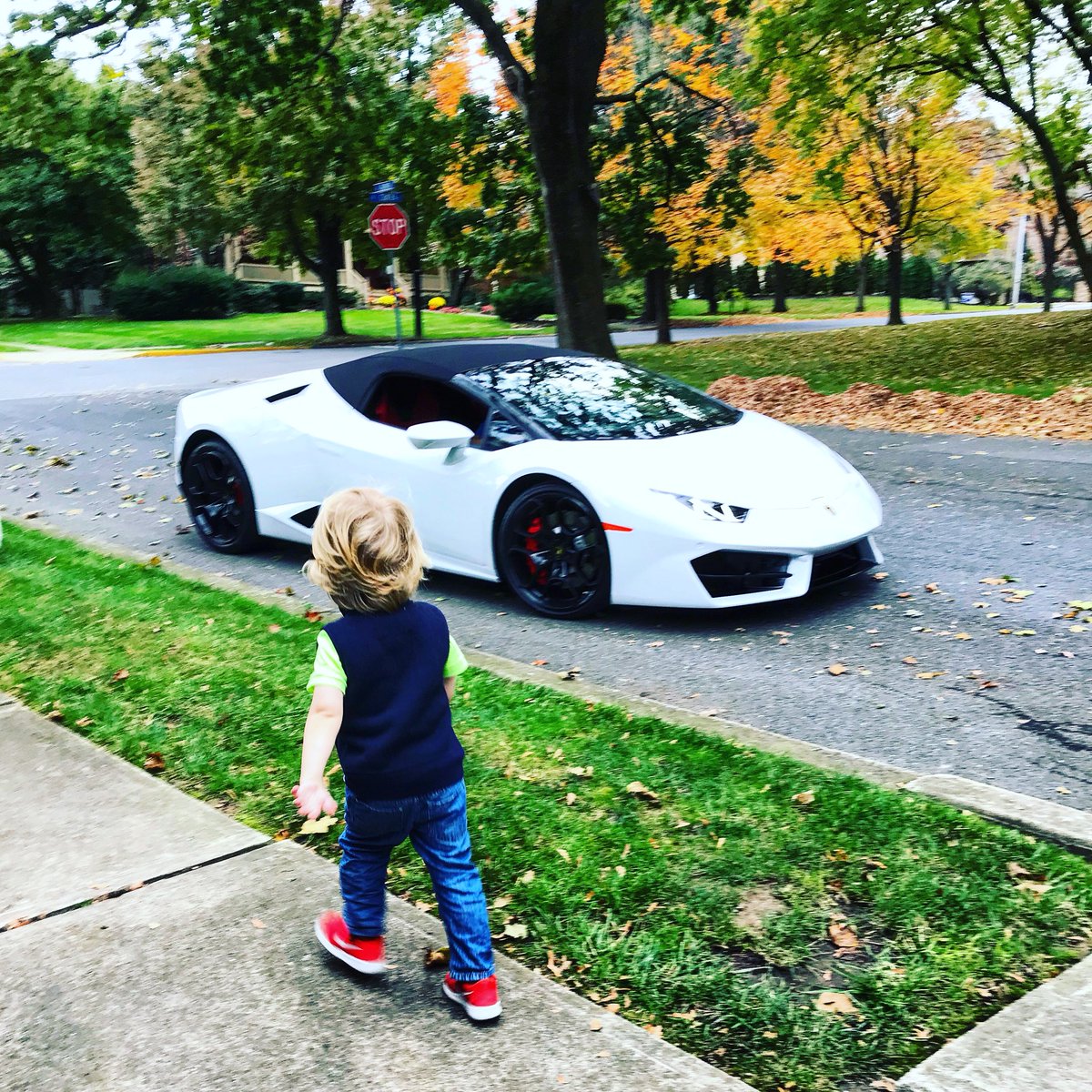 JayOrwig's tweet photo. Yo Uncle @marcoandretti...did you install my car seat yet? 😂😍 #lamborghini #henryjay @Lamborghini https://t.co/cOEg4OX3Ta