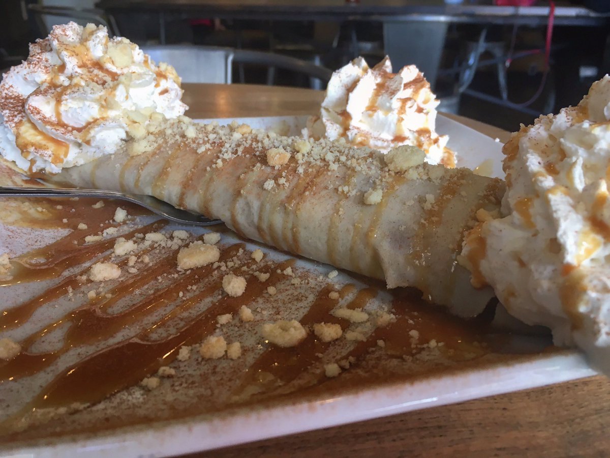 QueenBeanCaffe's tweet photo. Sweater weather &amp; Fall favorites! 🍁🍂
#PumpkinCaramelCrepe #FeelsLikeFall https://t.co/QFxTkByFqu