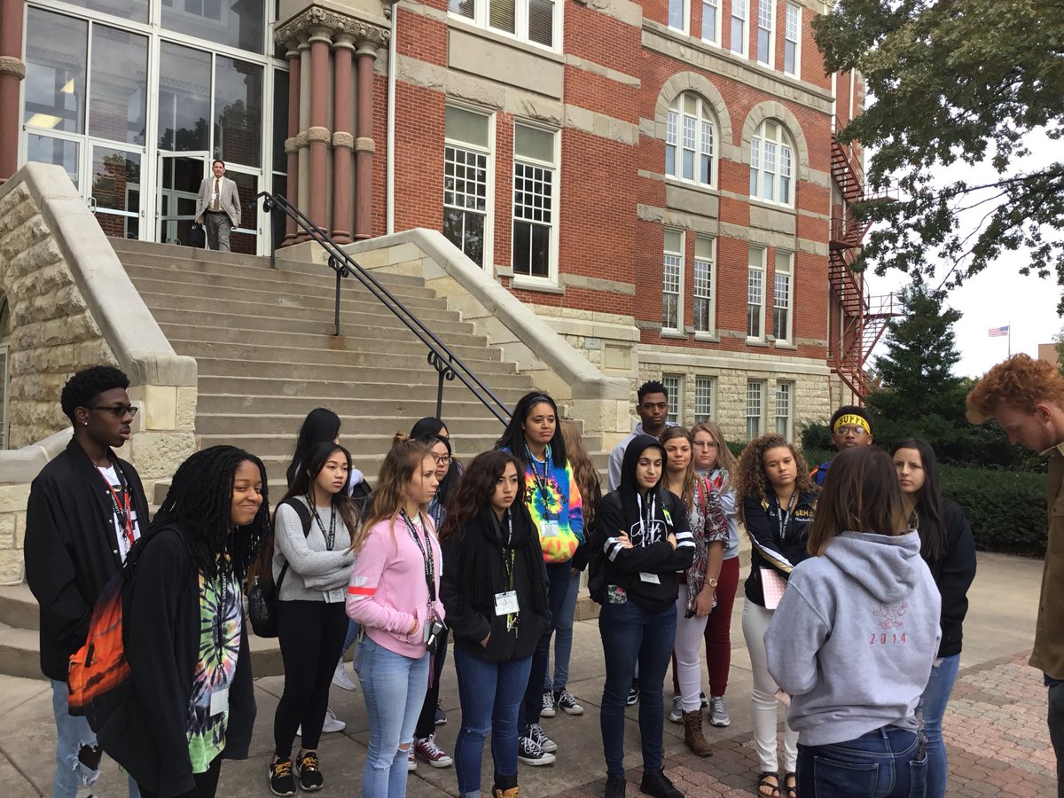 SEbuffCCC's tweet photo. Scholars from @WichitaSEHS learned the benefits of college education @FriendsU. #CCCeventBuff https://t.co/rDOt54qY5S