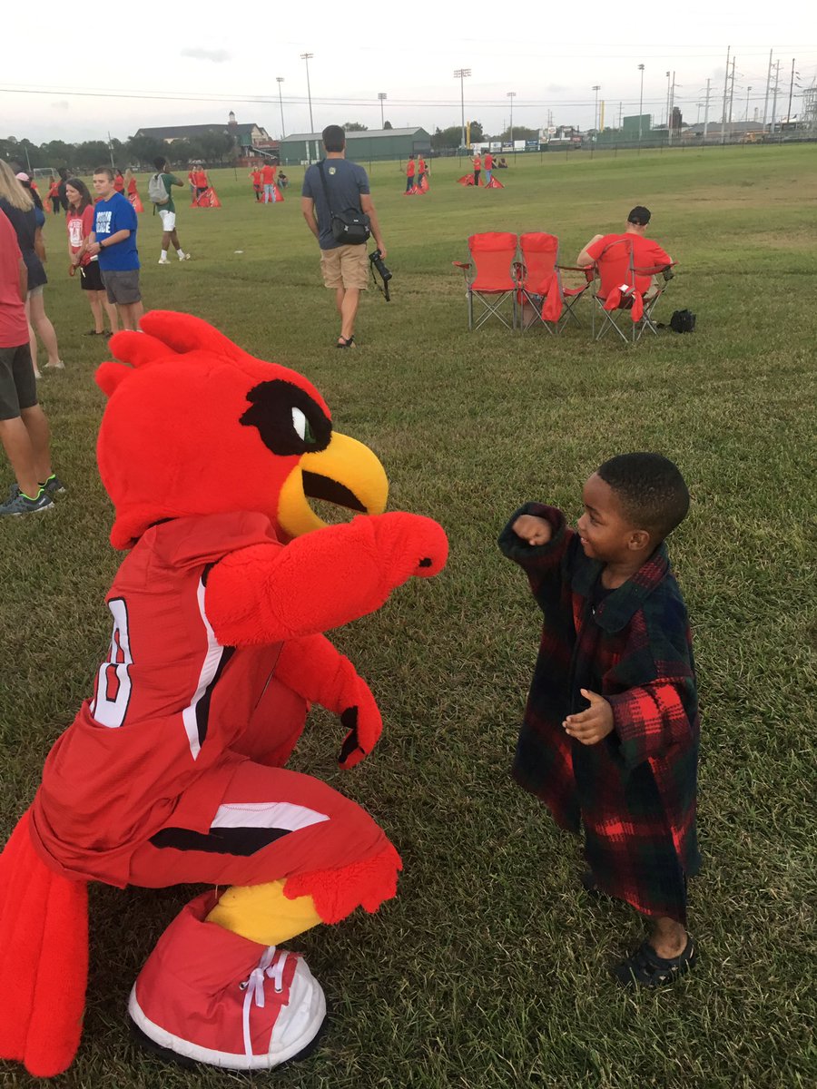 BigRed_LamarU's tweet photo. LU 2017 Homecoming is officially lit 🔥! Can't wait to see everyone tomorrow! #PeckEm @Lu_LamarU https://t.co/PTQsyl1bgA