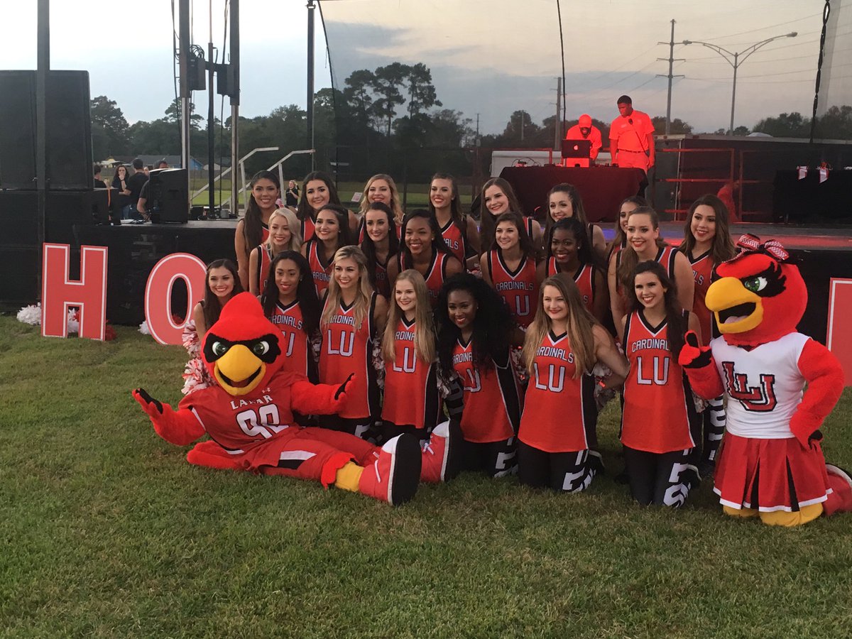 BigRed_LamarU's tweet photo. LU 2017 Homecoming is officially lit 🔥! Can't wait to see everyone tomorrow! #PeckEm @Lu_LamarU https://t.co/PTQsyl1bgA