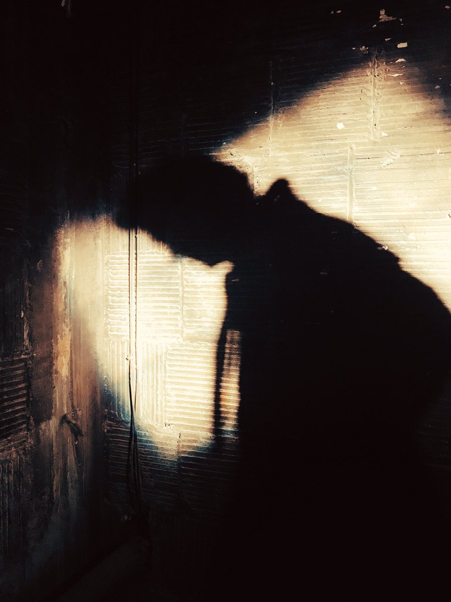 mattryanreal's tweet image. In the shadows #Constantine @TheCW_Legends