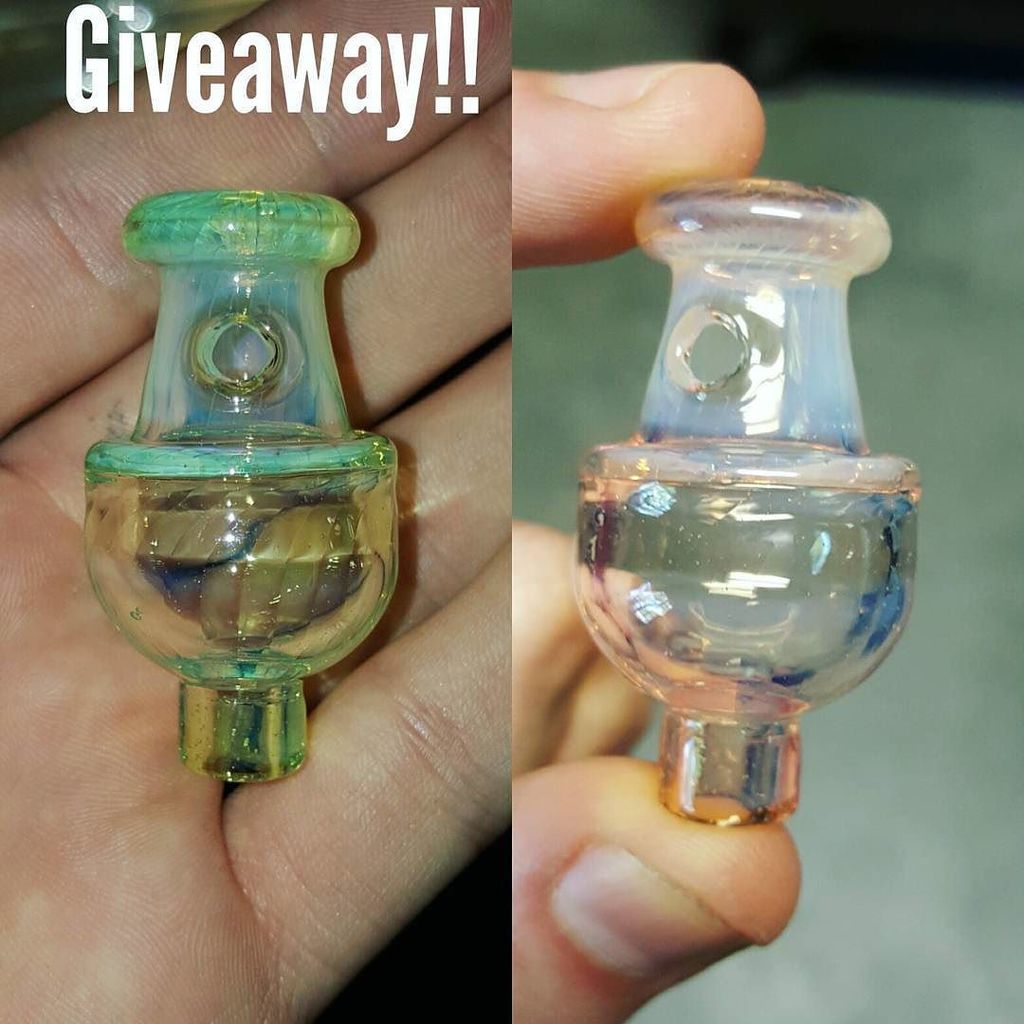 trappedglass's tweet photo. 🔥 GIVEAWAY! 🔥 I haven't given away any glass in a little while so heres a 25mm "Sunset Slyme" Bubble Cap I made a … https://t.co/aRZoZAtf02 https://t.co/RH4Rq8UCFZ