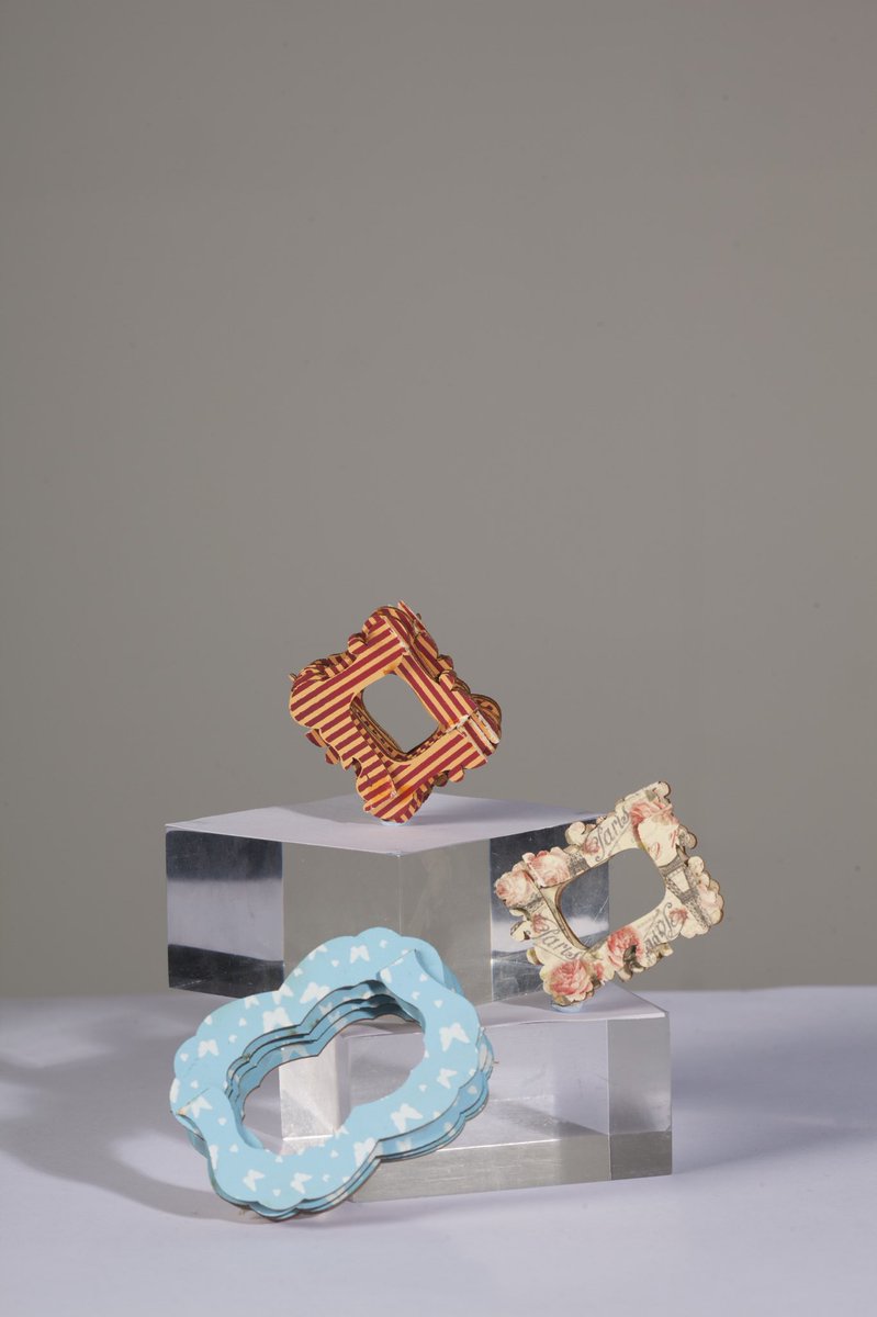 uca_oneaday's tweet photo. Come see the various types of materials that can be/have been used to make jewellery 👌🏾 #wecreate #oneaday #jewellerymaking #jewellery https://t.co/f1wAGBXK50