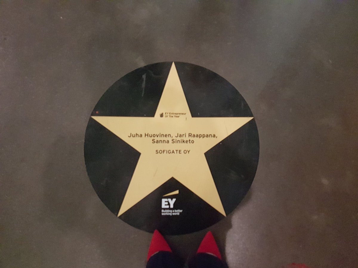 siniketo's tweet photo. Jännitys tiivistyy! Upeita yrityksiä! #EOY #yrittäjäkilpailu https://t.co/CEERPMboyX
