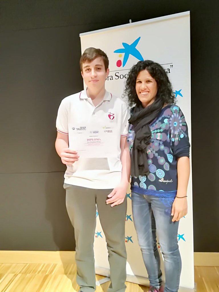 vagullza's tweet photo. Gran satisfacció!!!Pau Mendiara 1r premi de talent Matemàtic de Catalunya @PadreDamianSSCC #mathcup https://t.co/w7g0wQt3l1