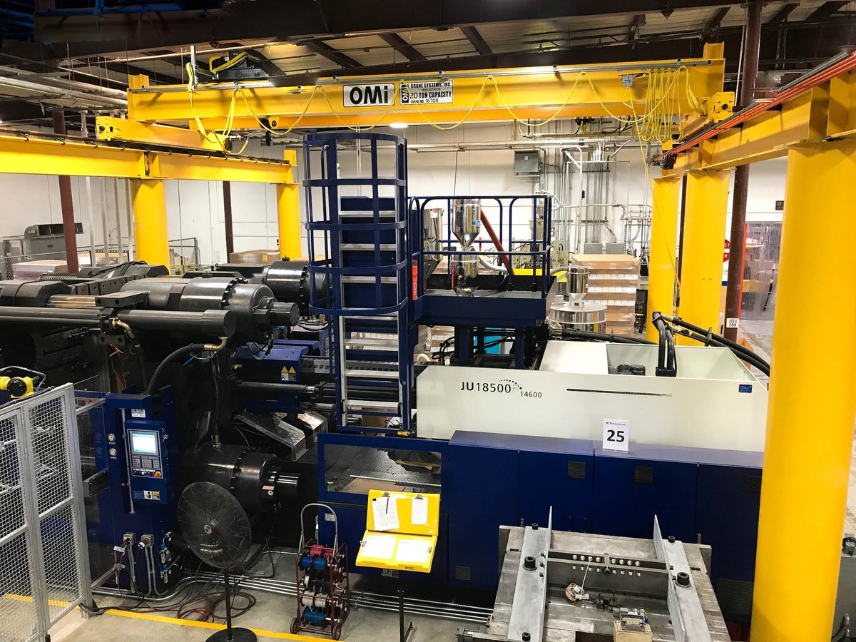 Lomont_Molding's tweet photo. The install of Lomont’s 2100 ton press @RDMolders is completed. The Haitian 2100 represents our strategy with lg. tonnage injection presses. https://t.co/cLJfZsPGul