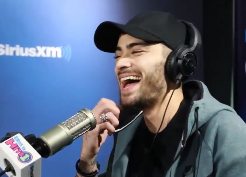 F00LS_Z4YN's tweet photo. Estoy profundamente y realmente enamorada de Zayn malik, no importa cuando leas esto https://t.co/2lE6MXMuHU