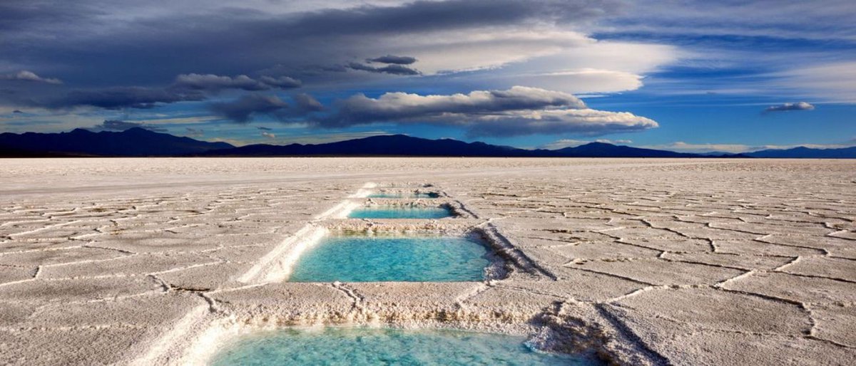 PlanBelgrano's tweet photo. ¡Las Salinas Grandes fueron elegidas por @NatGeo_la como uno de los 17 lugares más salvajes y hermosos del mundo! #ViviArgentina #Jujuy https://t.co/IojXyyts53