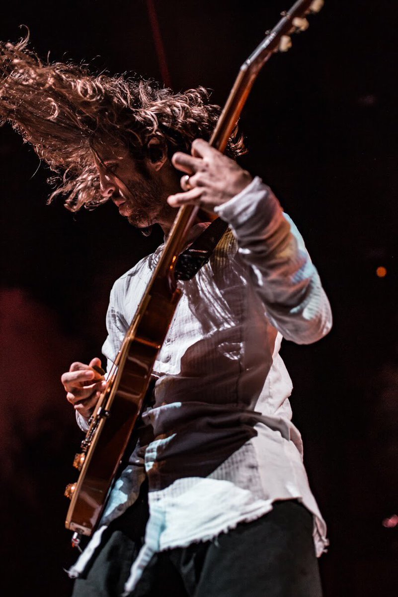 Imaginedragons's tweet photo. Evolve World Tour
Night 23 - Philadelphia https://t.co/7vkdExreaA