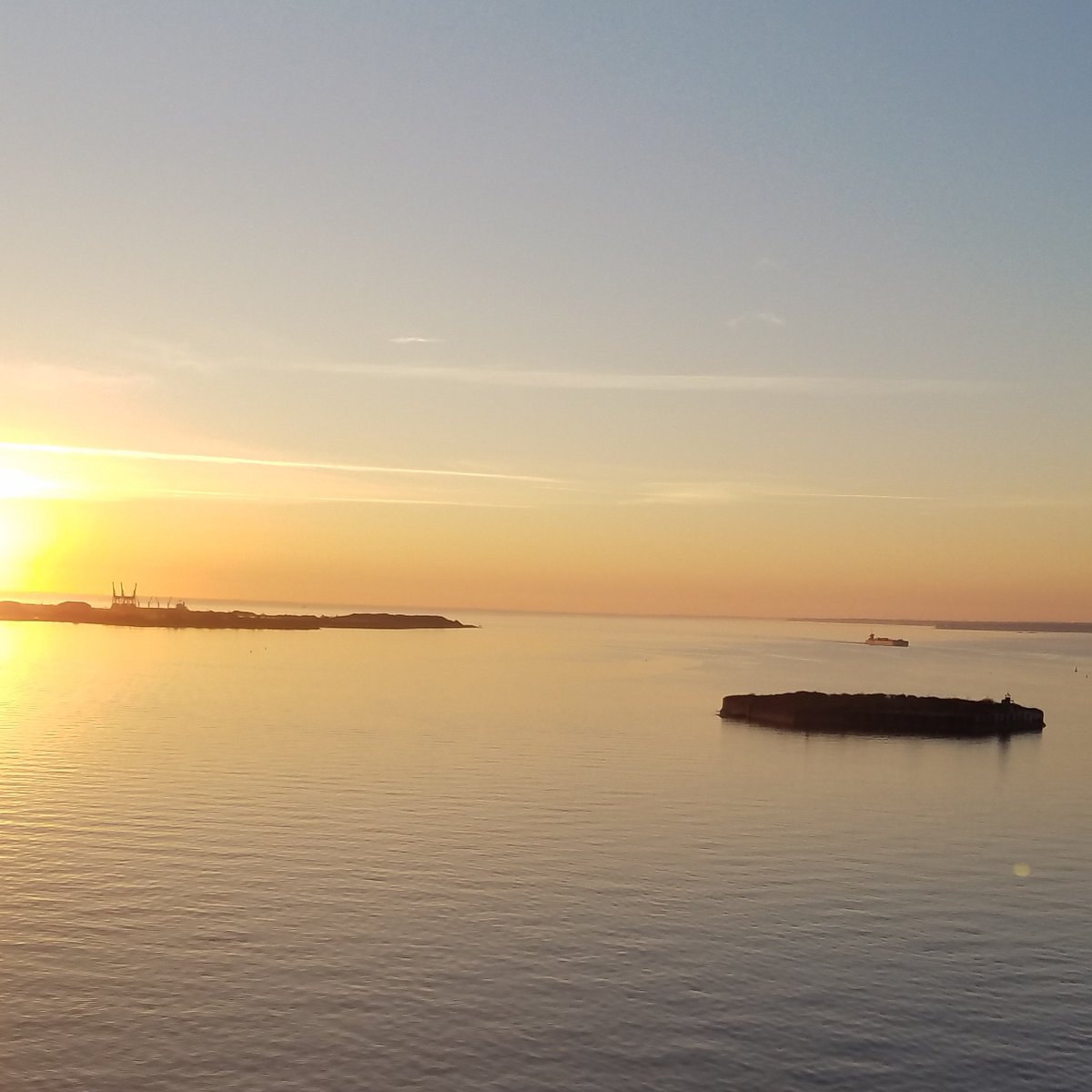 It's gonna be a good day! Get outside and enjoy. 
And be KIND to someone, the world needs more kindness in it #mdsup #baltimore