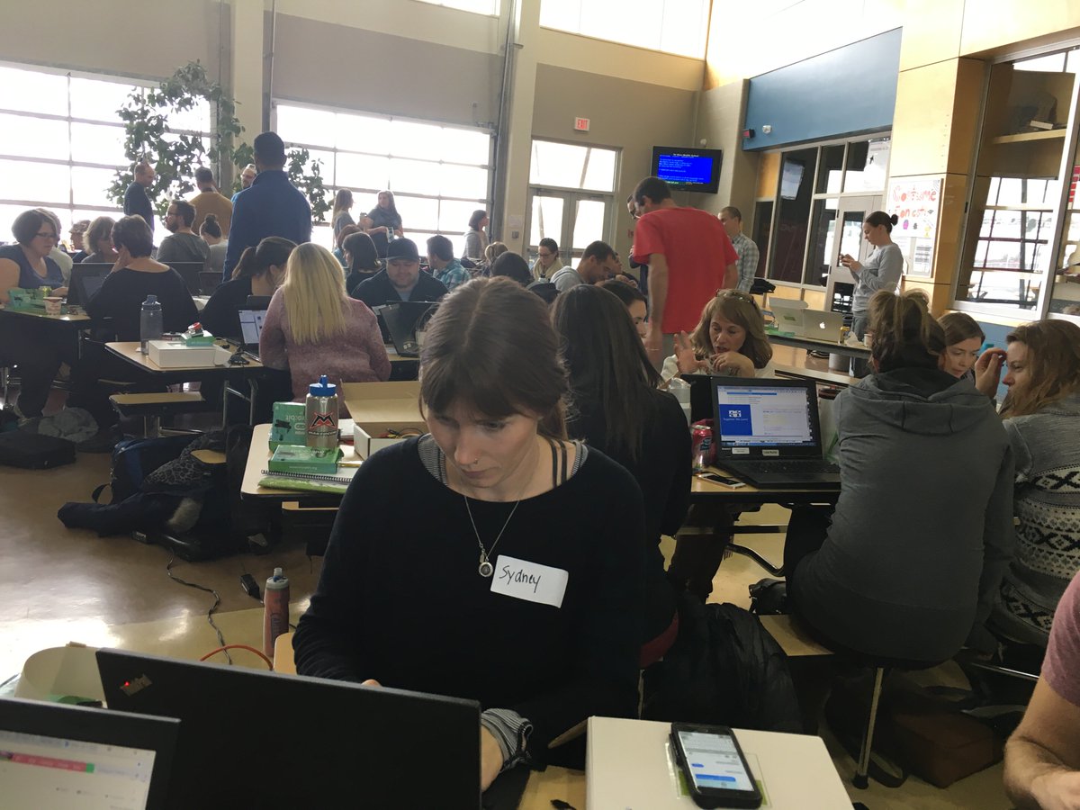 KatemarieKnox's tweet photo. #FCLEdu #sd23learns #codingmasters https://t.co/urCv4VBwcA