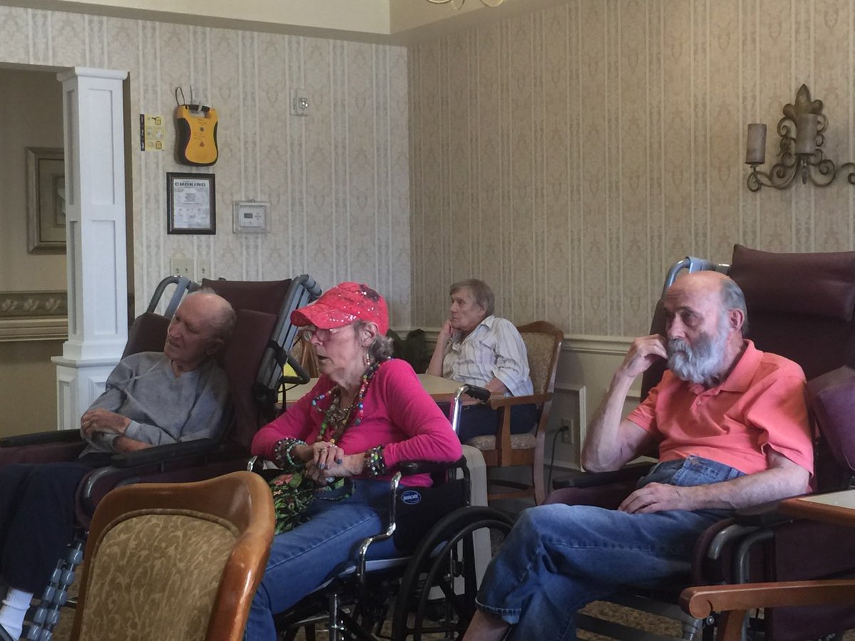 fountainviewLEC's tweet photo. Our residents always enjoy the music of Paul Gibbs. Oldies, country and big band, Mr. Gibbs never disappoints! #FrontierCulture https://t.co/ayKo74mijp