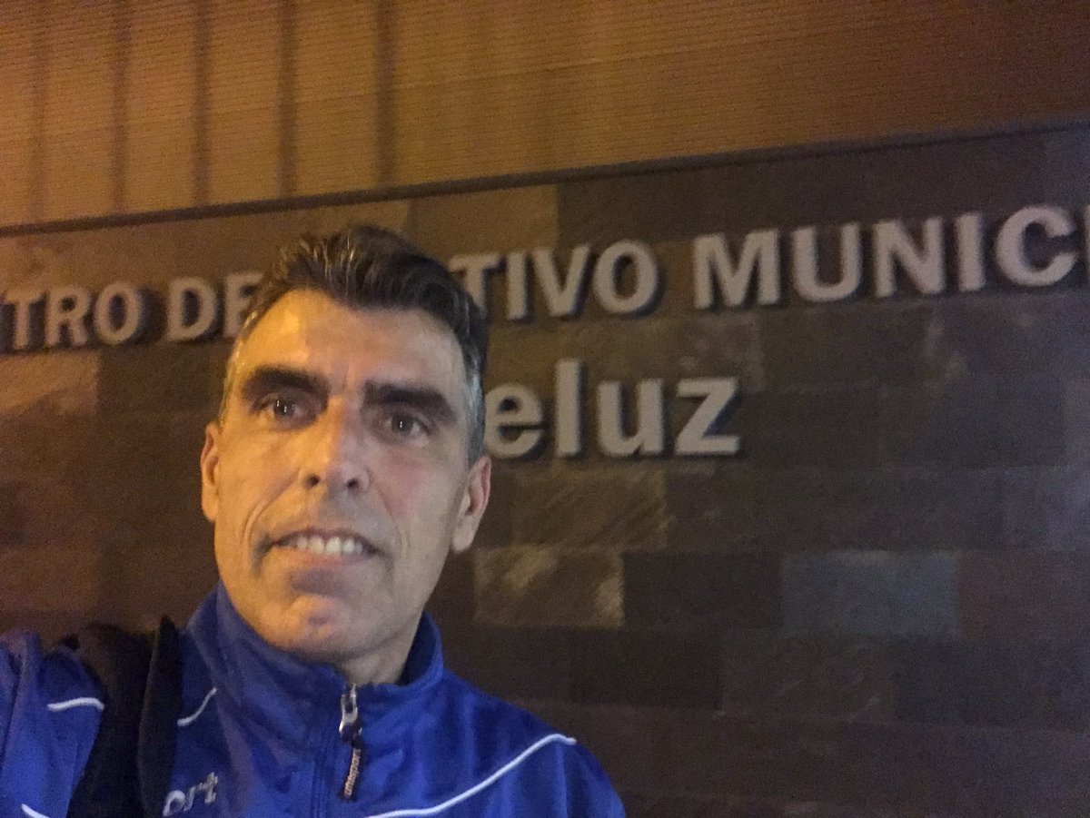 davirex74's tweet photo. #gymtimeoff palizón hoy, 1h de #bodypump 🏋🏻♂️ y 1h de boxeo 🥊 hoy duermo bien 😁 https://t.co/jX8SUWV4YT
