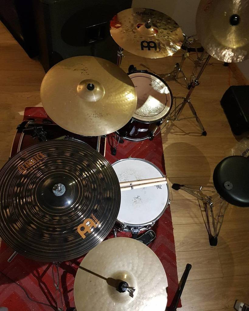 TheNebulosity's tweet photo. Edam's got some sheinly new Meinlys!

#meinlcymbals #drums #thenebulosity #band #progressiverock #progressivemetal #prog #metal #psychedeli… https://t.co/EI8q83eDYD