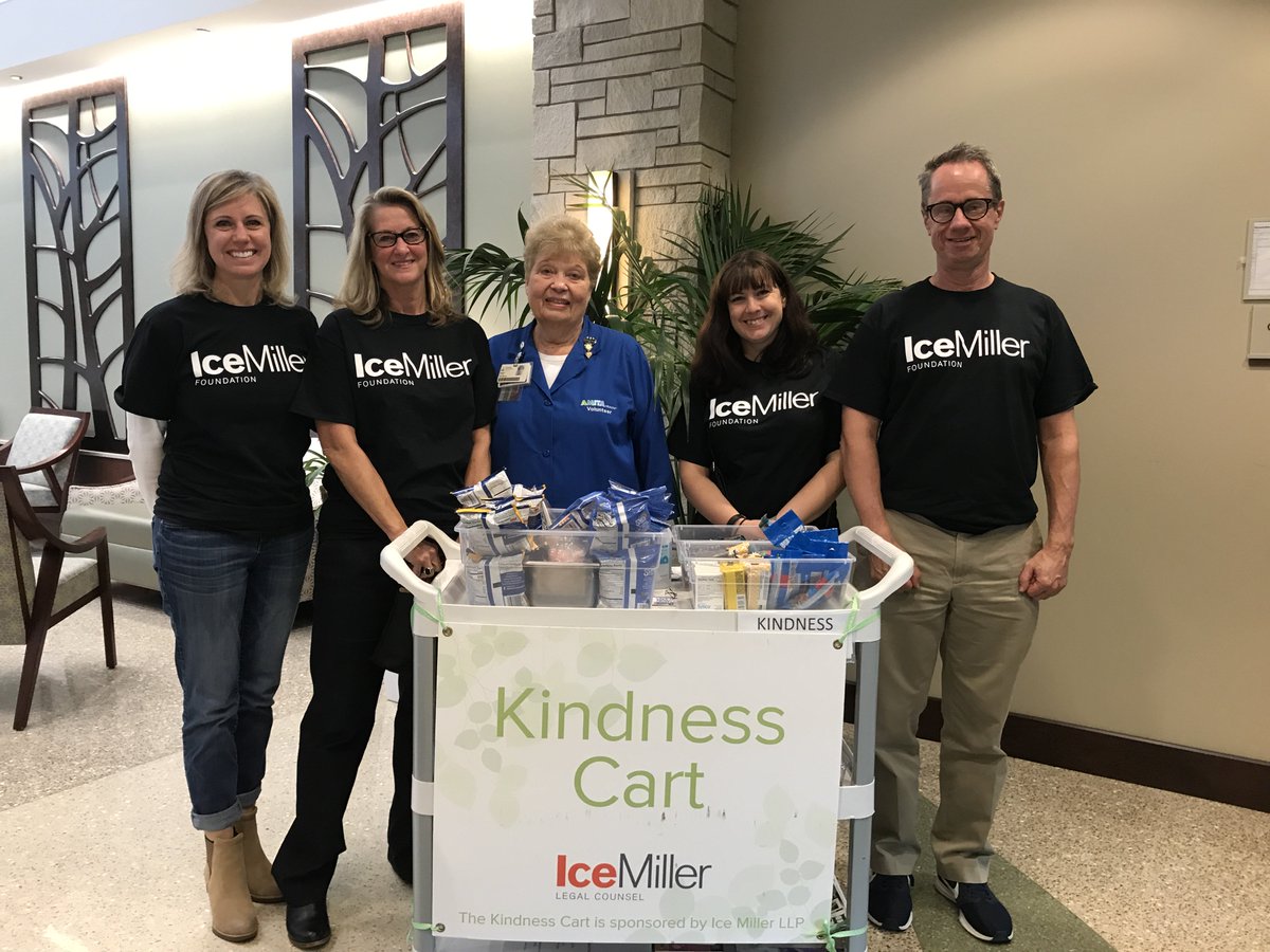 IceMillerLLP's tweet photo. We’re wrapping up our second annual Day of Service! Great job to all the Ice Miller volunteers who gave their time today. #IMGiving https://t.co/62by6syTjB