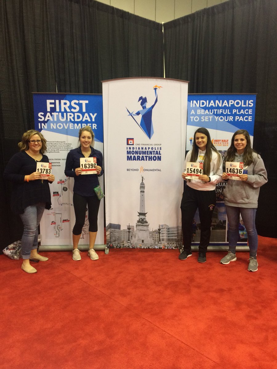 BethWalton81's tweet photo. We are ready! #runningforwater with @TeamWorldVision @sarahethomas_ @olivia_reul @rngillespie10 #indymonumental It’s not too late to support https://t.co/oE5Ijd8XXY