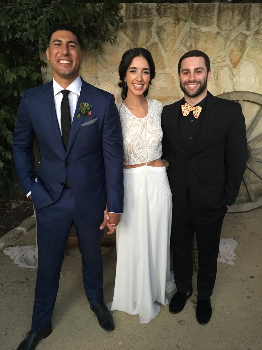 pjescobar_'s tweet image. it’s been one hell of a journey to see my brother @JNOKNOWS get married. #HYFR #JnoKnew #noghreyweddingday #jnoxco instagram.com/p/BauRyUDlFbt/