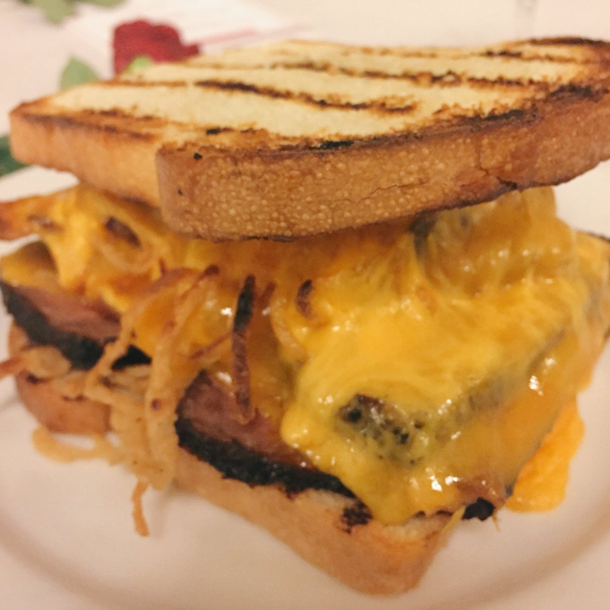 christina_dun's tweet photo. Happy #NationalSandwhichDay ft. @MJSteakHouseNYC's #StripCheese https://t.co/wuSRuYWDnY