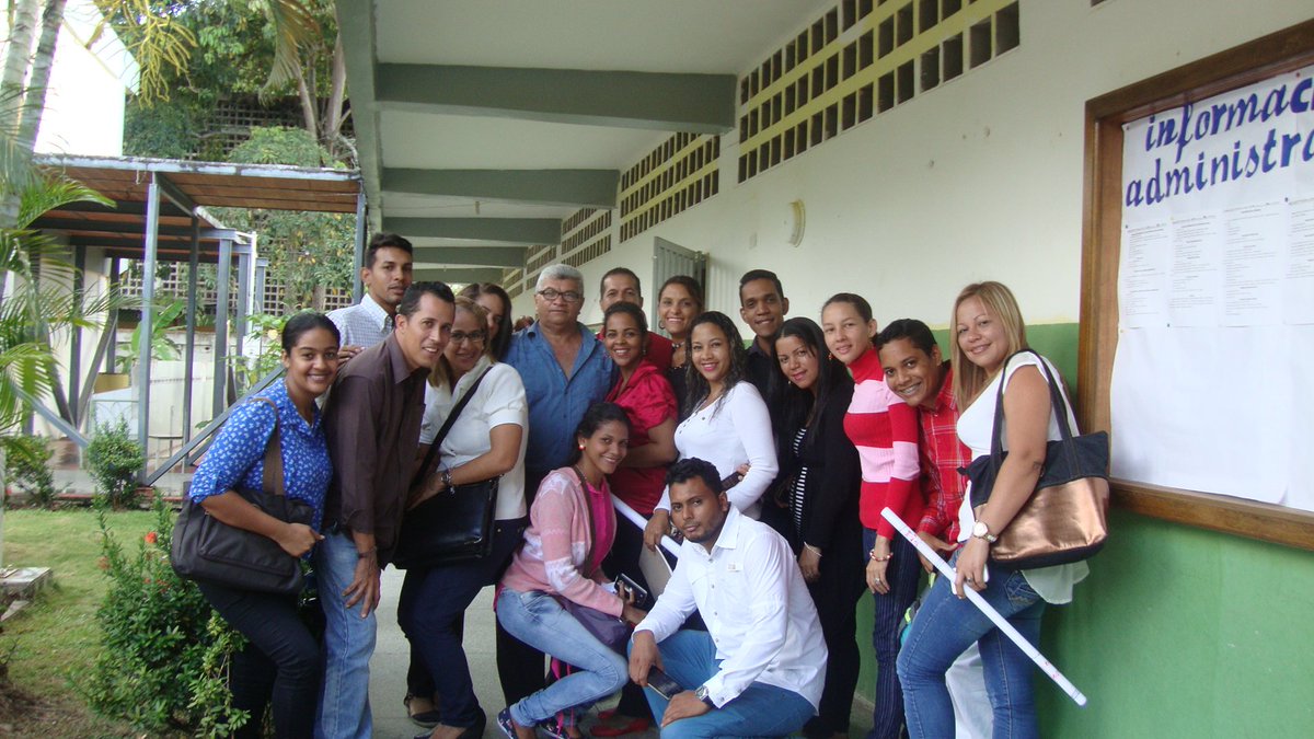 CLIFM_Bermudez's tweet photo. La @EscuelaPlayaGra del @BermudezC04 abrió sus puertas a 123 participantes del Plan Chamba Juvenil, para la socialización de sus relatos. https://t.co/ypl6o63Qo8