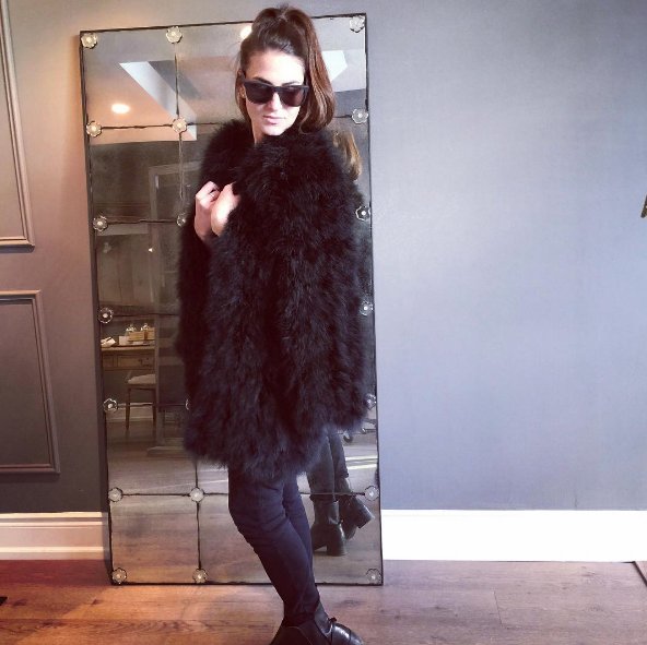 clementineslux's tweet photo. Our #Jocelyn marabou topper. Available in grey, blush &amp; black
#fashion #design #style #luxury #toronto #clementinesluxury #aconceptshop https://t.co/rI5rPXizsM