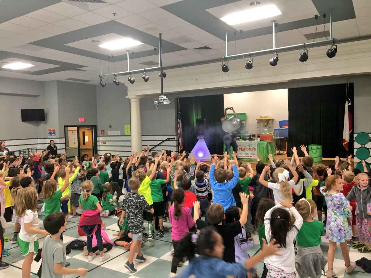 RESMrsBrinkman's tweet photo. Science rocks! Thanks @chancekLab for putting together an awesome program today! #Rocken20 #ScienceExplorationDay https://t.co/ck2eqGuLZr