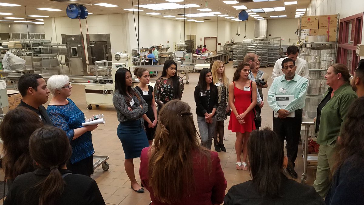 DesertSandsUSD's tweet photo. From Graphics to Nutrition to Safety &amp; Security +more, our depts showed the business behind education to Emerging Leader Program students! https://t.co/lSeXtGNttl