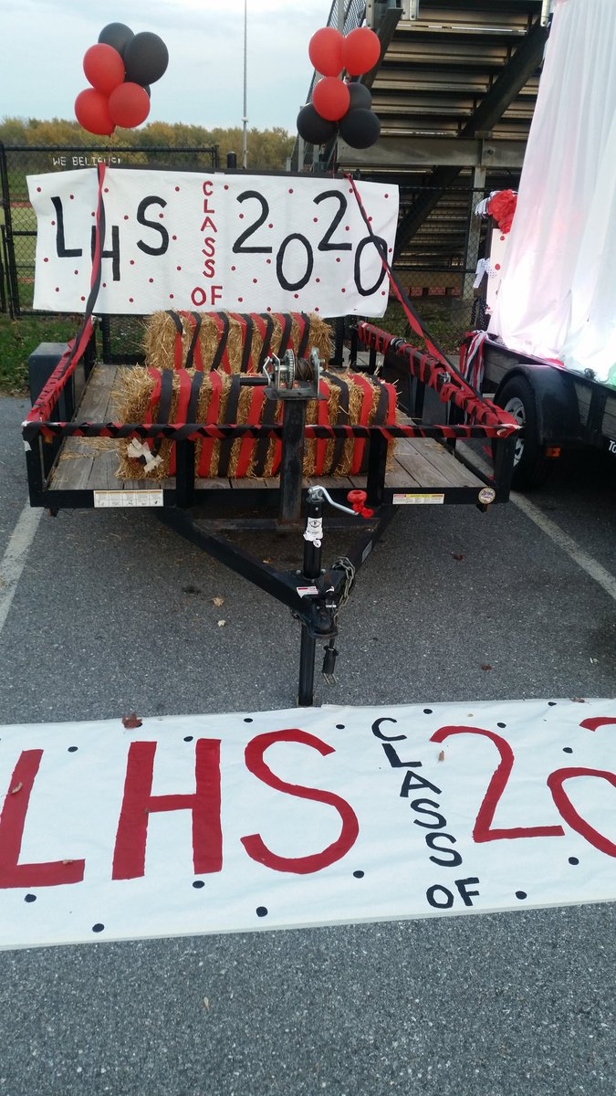 LinganoreSGA's tweet image. Check out the floats before the game!