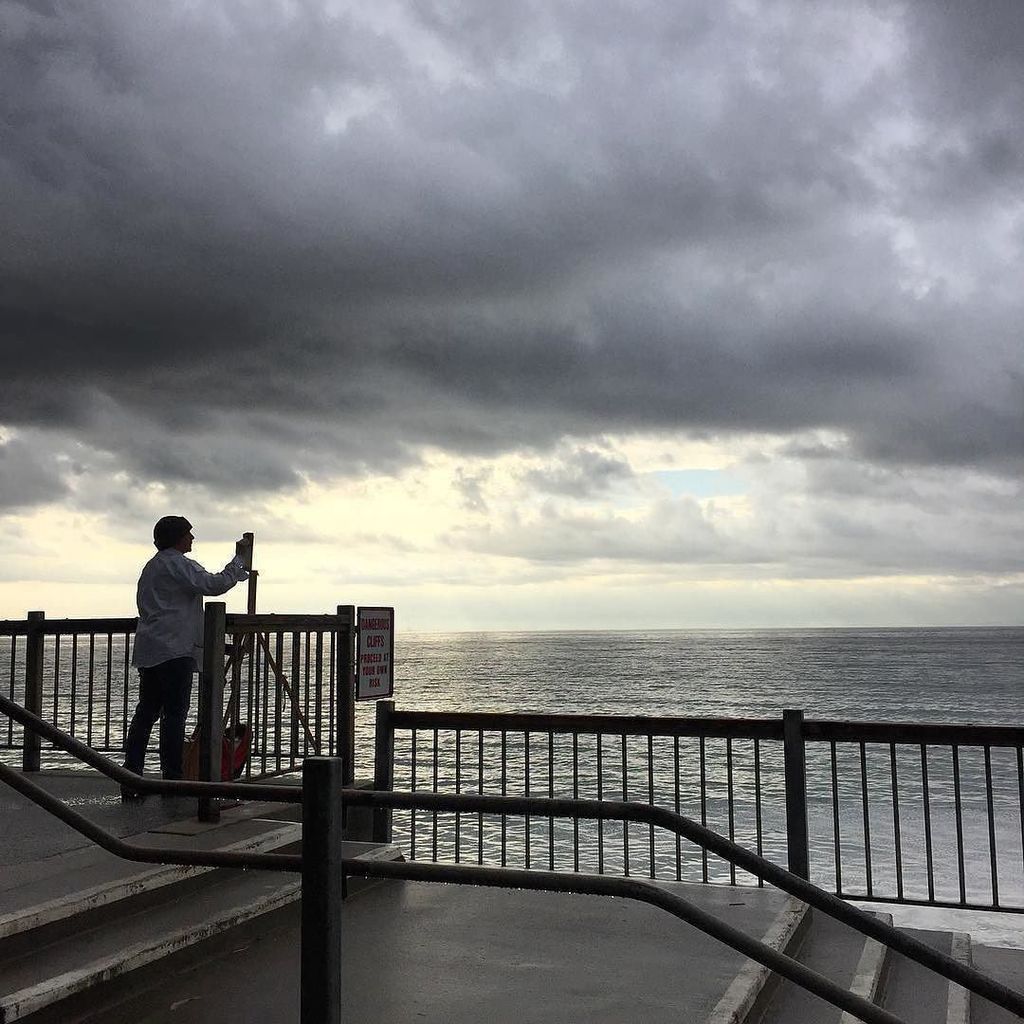 BizarreBay's tweet image. Live painting above a Bizarre Bay!
.
Have you heard about the Capitola Plein Air festival happening now? You can r… instagram.com/p/BbDIYqyhaeY/