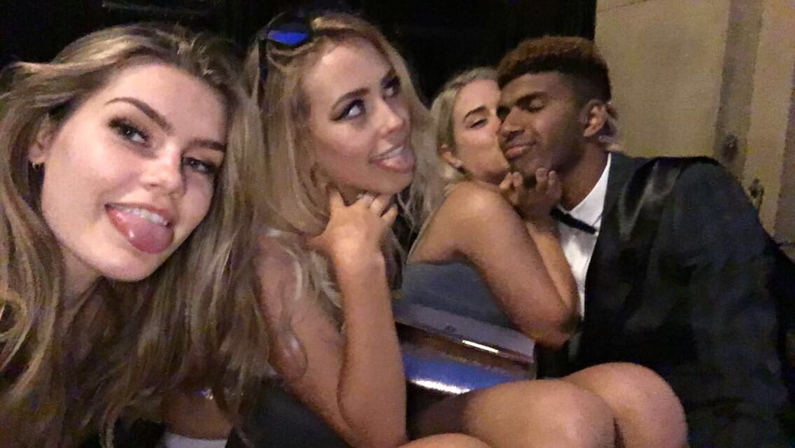 Emilyrbriggs's tweet photo. Happy bday xxx ❤️some lovely (messy) prom pics xx @NatanmanNathan https://t.co/QOFwAtmCwl