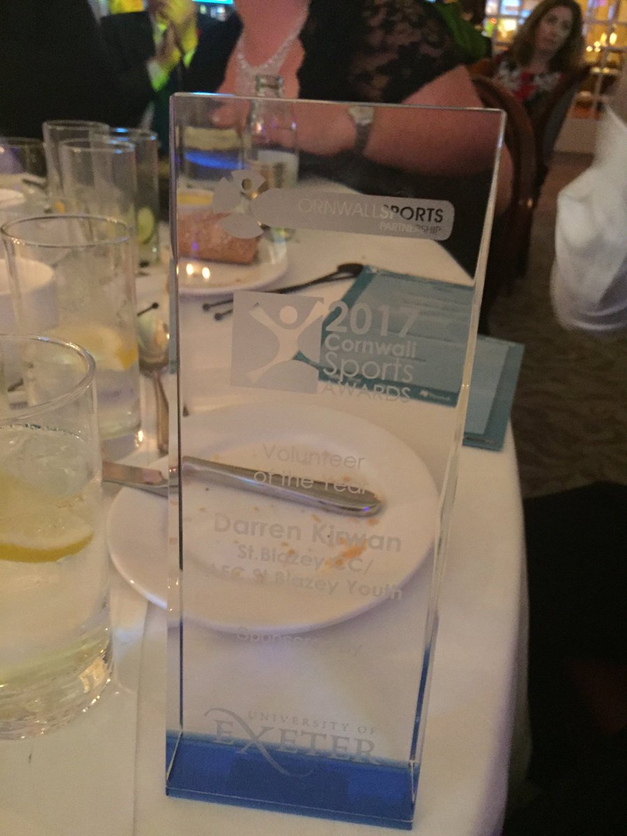 StBlazeyCC's tweet photo. Winner volunteer of the year! 👏🏏🍷🏆 #2017CSA #cornwallcricket https://t.co/nTuS8ZAq92