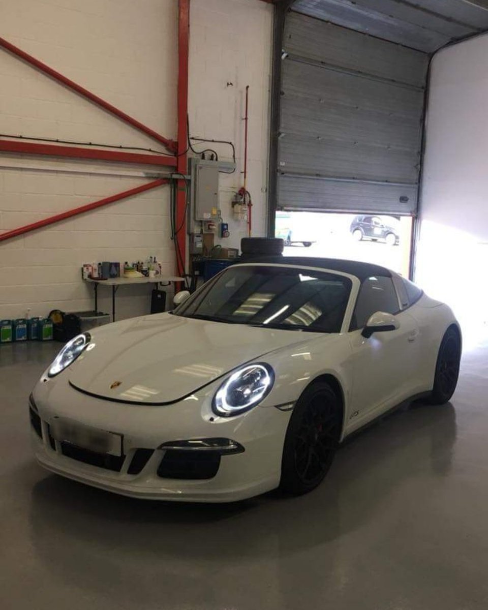 PerformanceDw's tweet photo. Gorgeous 
#porschetarga #porschewellingborough https://t.co/9tgEYMB244
