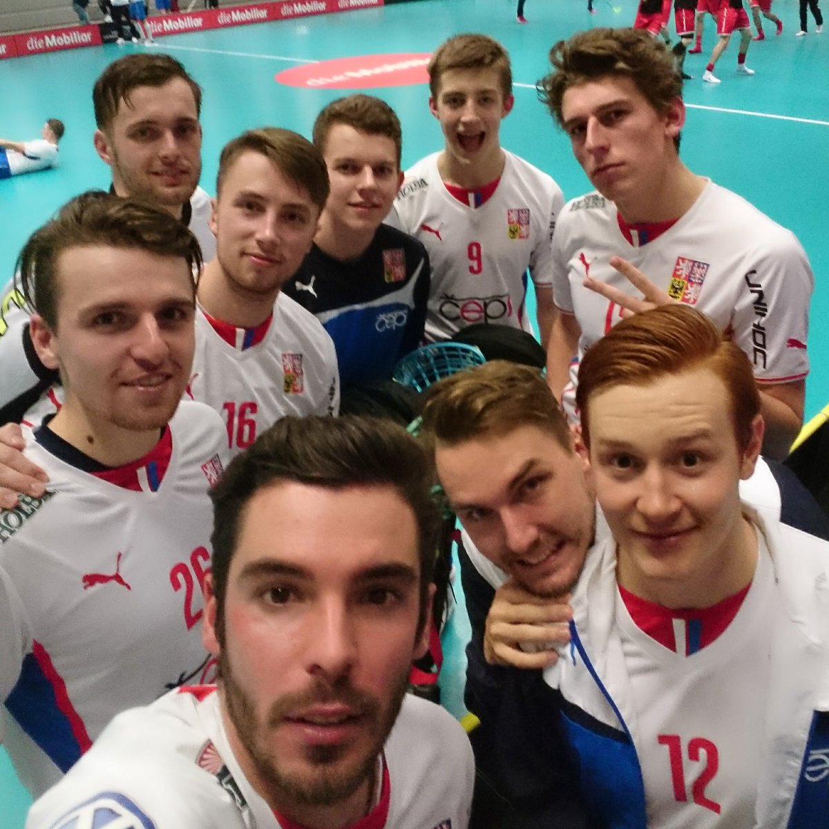 MichelleLderac1's tweet photo. might really be into #Floorball after working at #EFT2017🤗 #goodtimes https://t.co/sxij4Wo9Dq