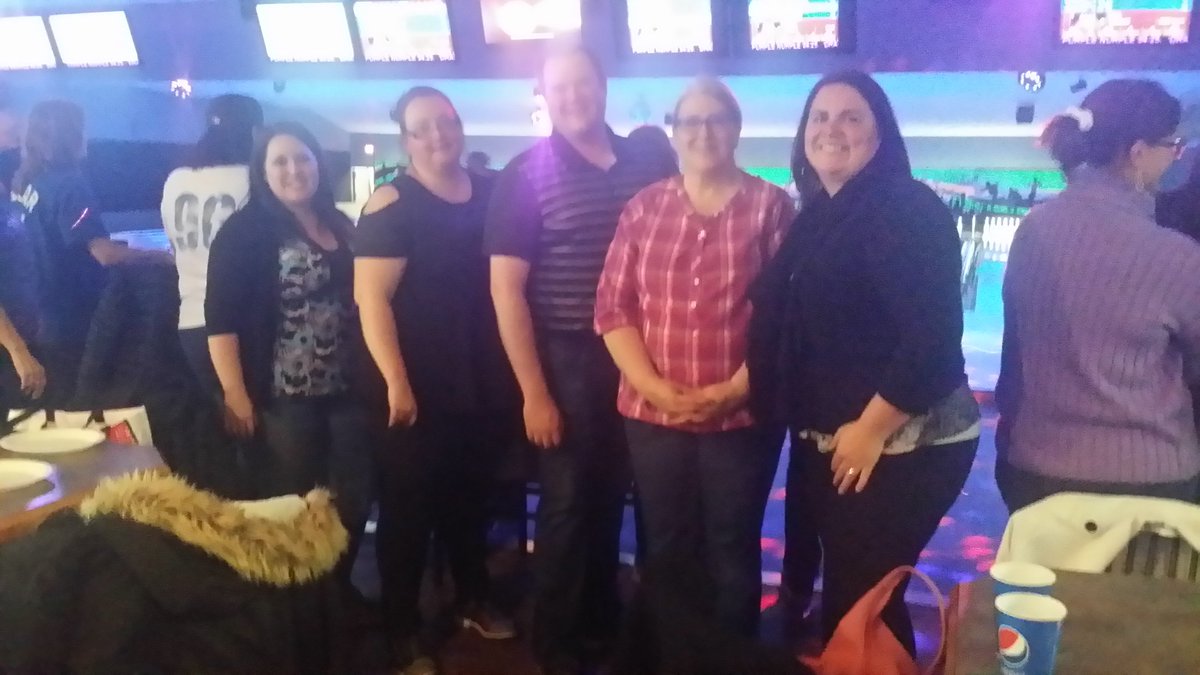 JoblingAmy's tweet photo. BVA bowling #accountantsnowday https://t.co/OhXJz7MDnV