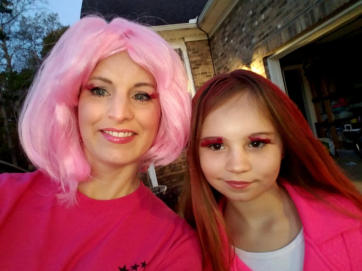 RogersKinders's tweet photo. Turning it PINK today for Breast Cancer Awareness and honoring Mrs. Sistrunk. https://t.co/24vj5WWSCe