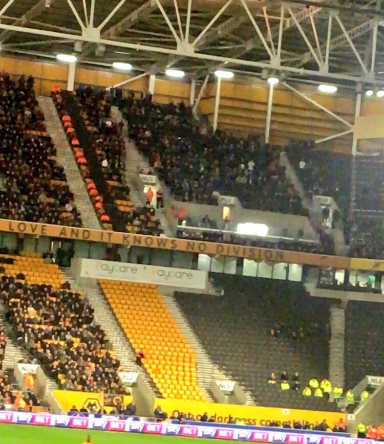 footyawayday's tweet photo. 490 Fulham fans at Wolves tonight  #ffc https://t.co/LeSDEO102n