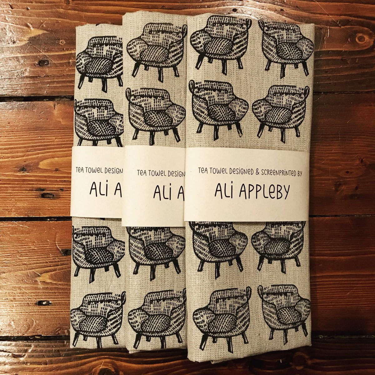 AliApplebee's tweet photo. A new product I’ll be bringing with me to Leeds Print Fair tomorrow: tea towels! #leedsprintfair2017 #screenprint #teatowels #printmakers https://t.co/qw4HmWPfyH