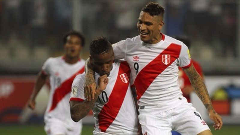 AntonChoquePaz's tweet photo. "@JeffersonF_10: Fuerza hermano ⚽️💪💪@PaoloGuerreroOf https://t.co/orCBlfuqKX" foquita eres la esperanza