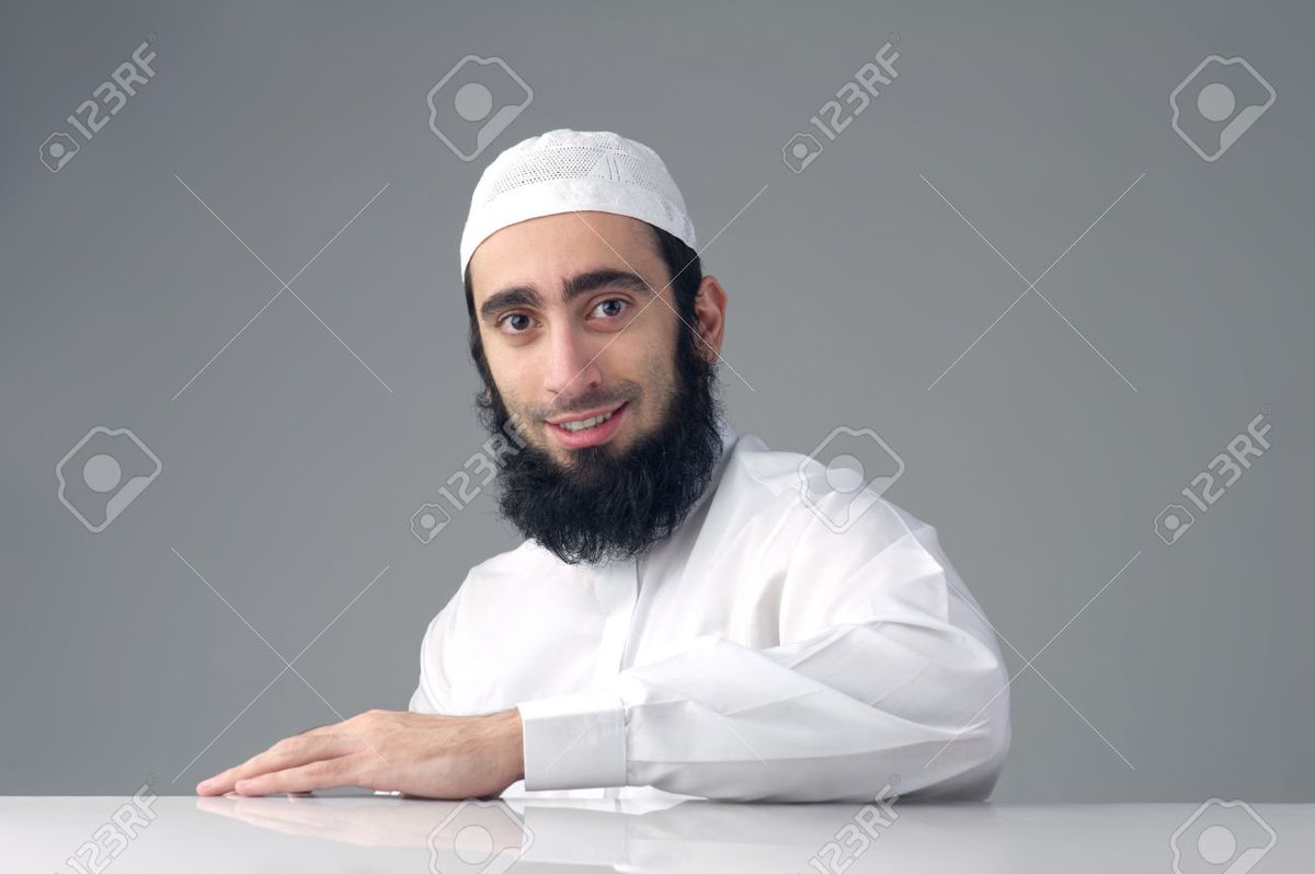 RobertGimRo's tweet photo. @ODS_Twatter you look like a muslim with that new sick beard you got. https://t.co/Ny99QRU20h