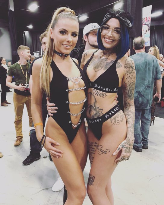 I love me some @adrianachechik https://t.co/D3xzYsNmdn<a class="tags" href="/tag/adrianachechik">@adrianachechik</a><a href="/tag/bestink"class="tags"><span>#bestink</span></a>