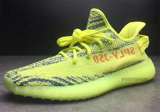 ShoesWilla's tweet photo. Greatest #hype ! Most #Limited v2's EVER! We all want em!
GO GET EM  > https://t.co/Xo5E23H5Ds   💯😱
18th NOVEMBER
#YEEZY #yeezyv2 #yebra https://t.co/2TcyL7d2Qu