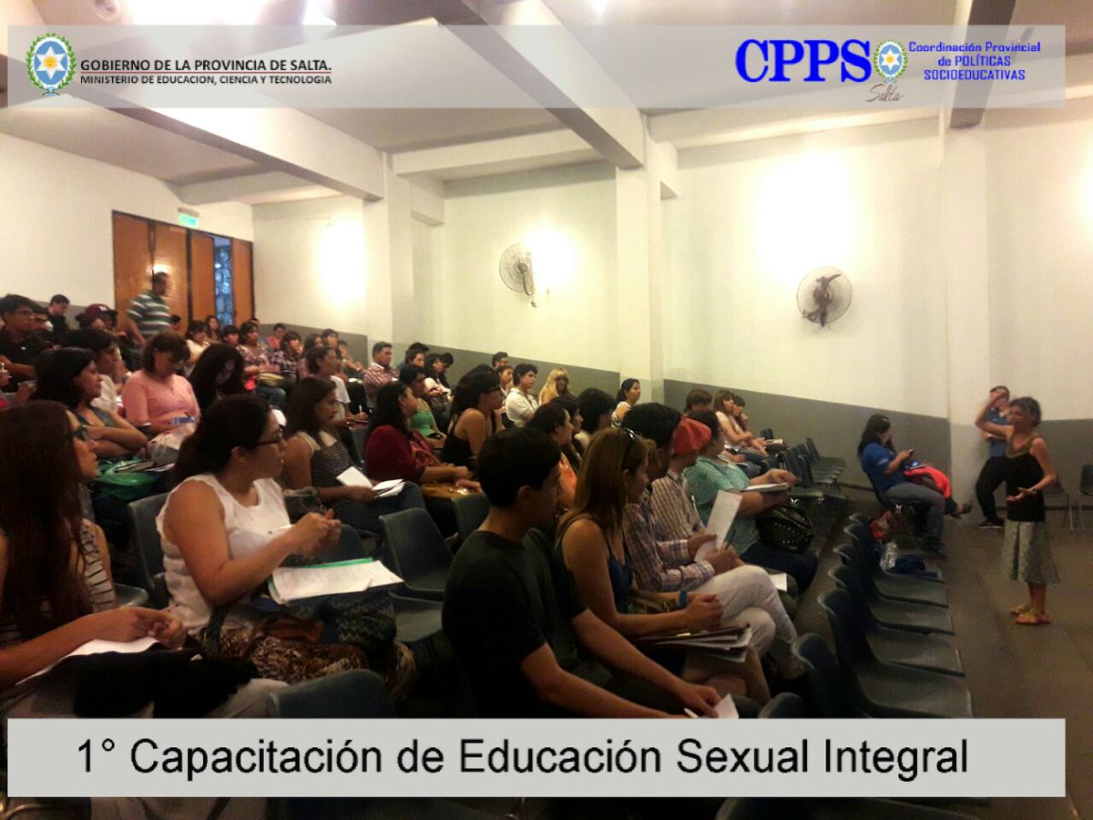 artydance23's tweet photo. #AHORA 👉1ra Capacitación de #ESI, para talleristas y Coord. de #PolíticasSocioeducativas en la E.E.T N°2 Alberto Einstein
@aniberruezo https://t.co/sYtfK0feEN