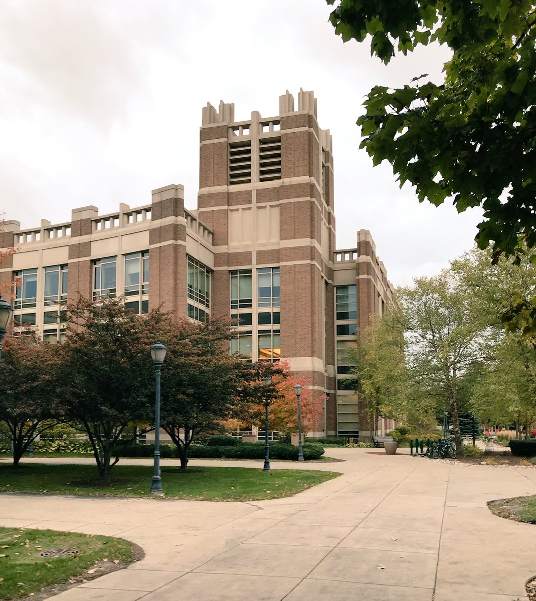 ZoennaT's tweet photo. My new home! https://t.co/A5yeej6B13