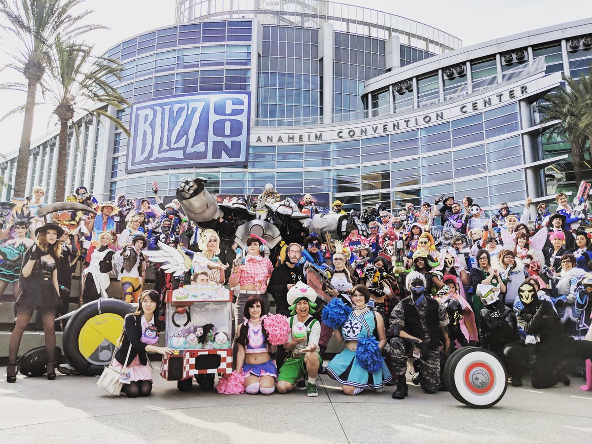 kayhettin's tweet image. Overwatch Cosplay Extravaganza! #premiumlife #premiumcontent #beyondpremium #cosplay #blizzcon #BlizzCon2017 #overwatch
